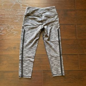 VS Sport Capri Legging SMALL